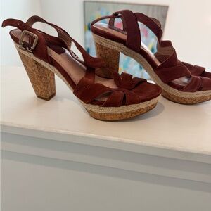 Women's Strappy Sandals- light wine color